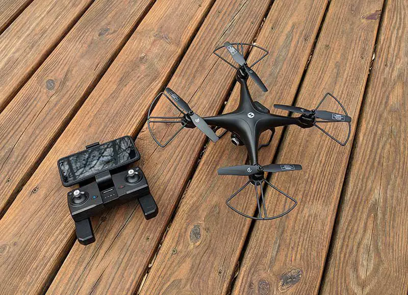 Holy Stone FPV HS120D drone review