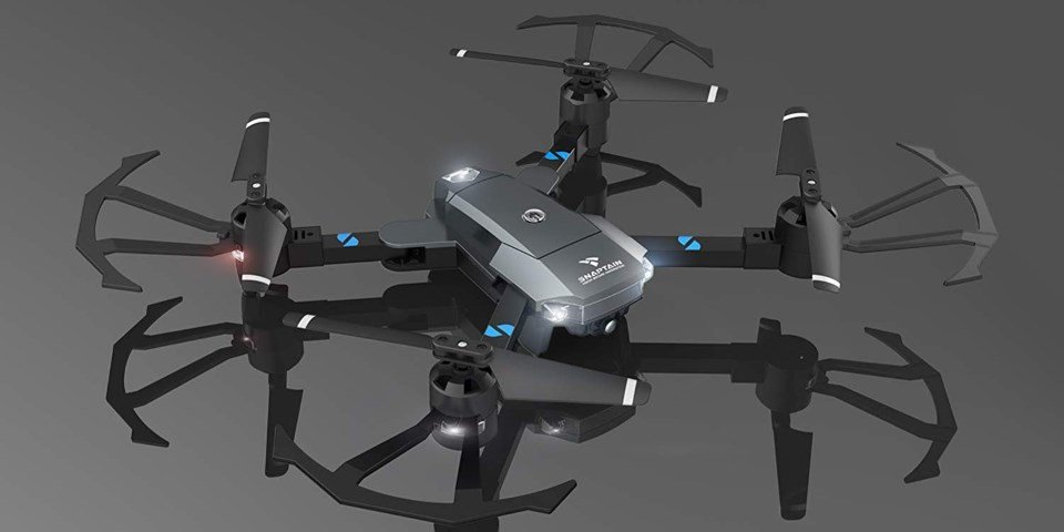 Snaptain-A15-Review-Foldable-Drone